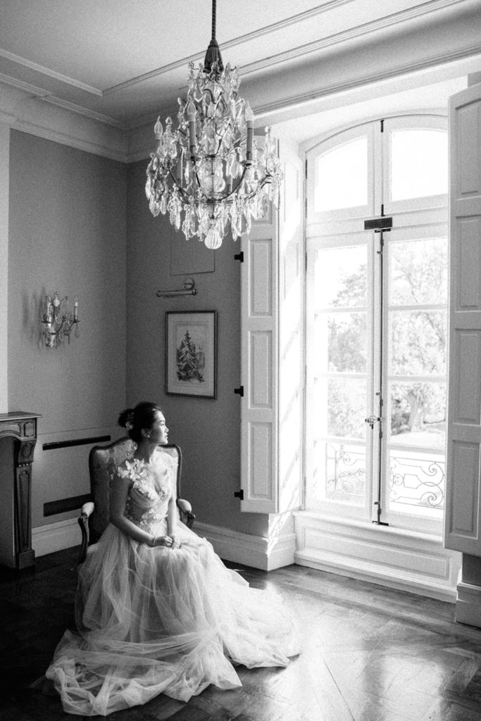 bride getting ready on a wedding at Chateau de Tourreau