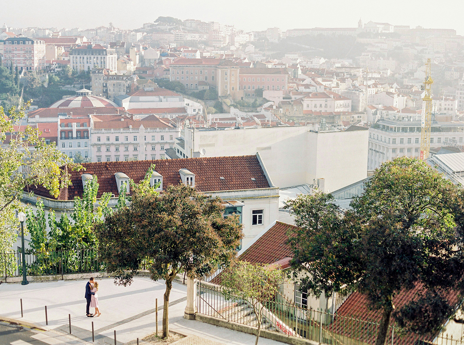 Sunrise couple session in Lisbon
