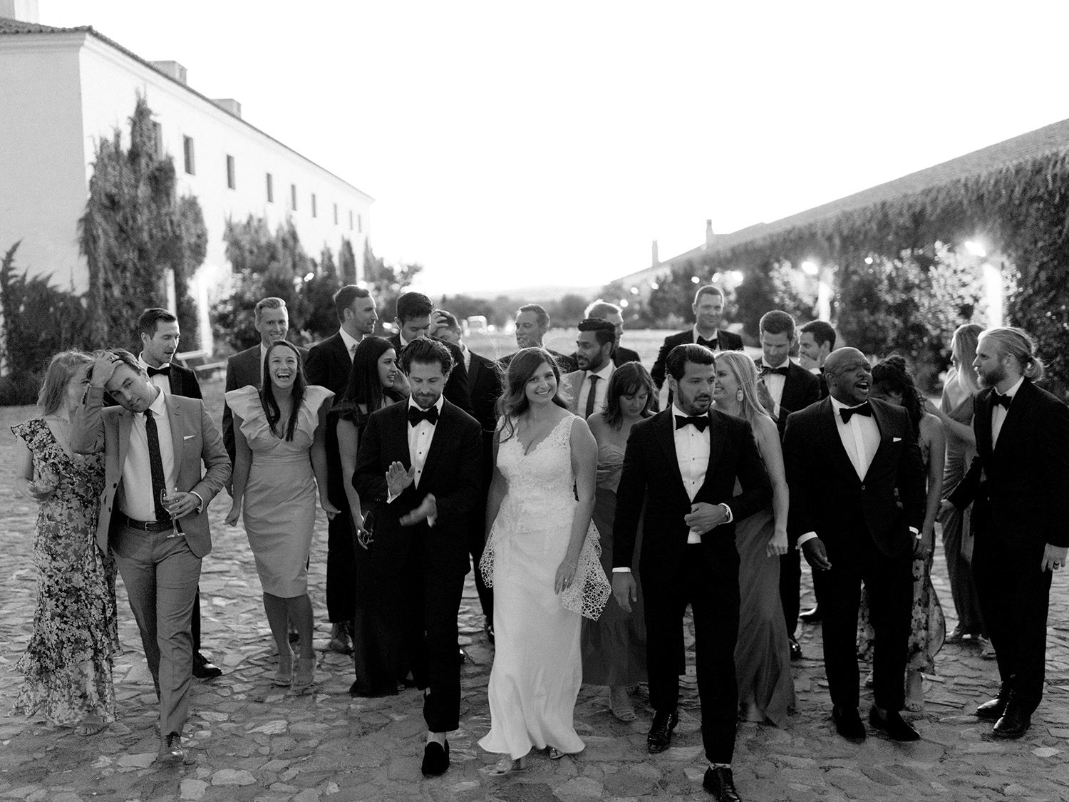 Capturing Bridesmaids’ Photos